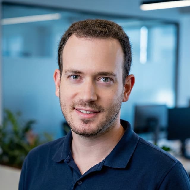 Nadav Erell